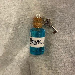 Mini Alice in Wonderland keychain